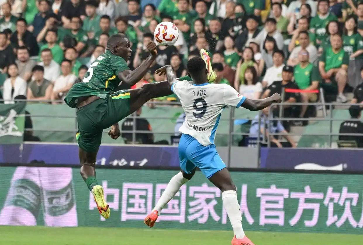 国安五连胜继续领跑积分榜，本泽马主帅陷下课危机！的简单介绍